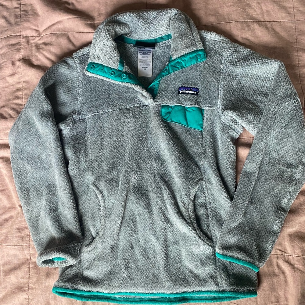 Patagonia XS quarter button